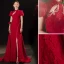 Style Chinois Haut de Gamme Bordeaux Dentelle Cheongsam Robe De Soirée 2021 Princesse Col Haut Perle En Dentelle Fleur Manches Courtes Dos Nu Train De Balayage Soirée Robe De Ceremonie