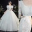 Viktorianischer Stil Vintage Ivory / Creme Spitze Blumen Brautkleider / Hochzeitskleider 2021 A Linie Eckiger Ausschnitt Kurze Ärmel Rückenfreies Hof-Schleppe Hochzeit