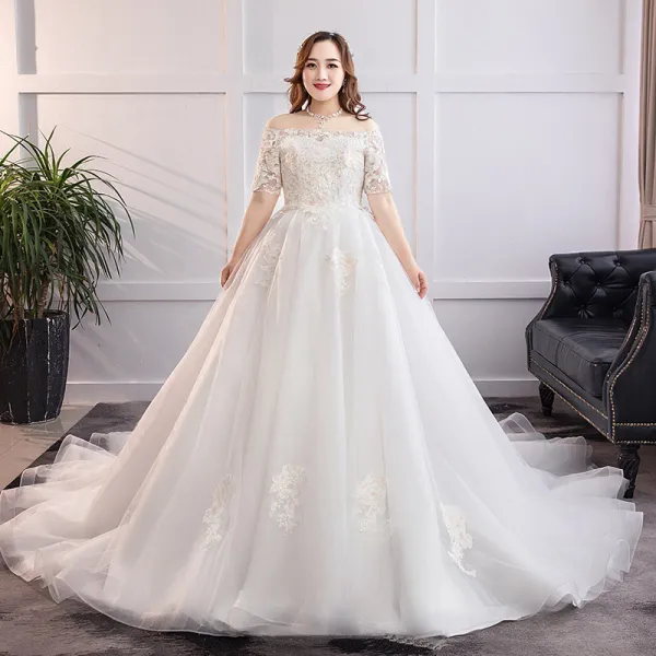 Classic Elegant White Plus Size Wedding Dresses 2019 A-Line / Princess Lace Tulle Appliques Backless Strapless Chapel Train Wedding