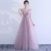 Elegant Lavender Evening Dresses  2017 A-Line / Princess Scoop Neck Sleeveless Appliques Flower Floor-Length / Long Ruffle Backless Formal Dresses