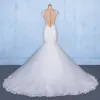 Luksusowe Białe ślubna Suknie Ślubne 2020 Syrena / Rozkloszowane Przezroczyste Wycięciem Bez Rękawów Bez Pleców Aplikacje Z Koronki Wykonany Ręcznie Frezowanie Trenem Sąd Wzburzyć