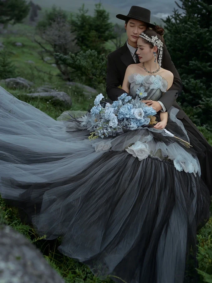 How to Rock Your Prom Night in 2023 with Veaul