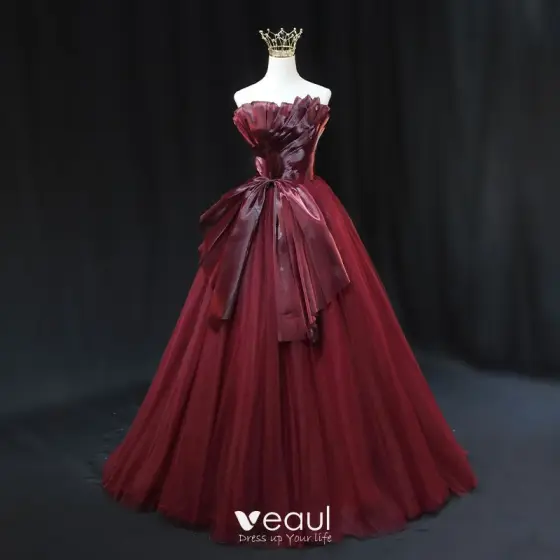 Veaul's Trend Report for the Latest Prom and Evening Gowns of 2023
