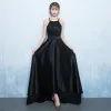 Modern / Fashion Black Evening Dresses  2017 A-Line / Princess Spaghetti Straps Sleeveless Sweep Train Ruffle Backless Formal Dresses