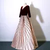 Modern / Fashion Burgundy Prom Dresses 2017 A-Line / Princess V-Neck Long Sleeve Striped Floor-Length / Long Backless Formal Dresses