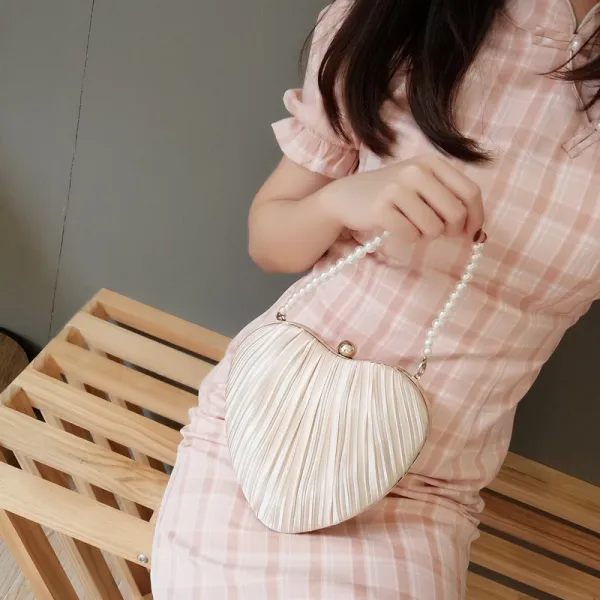 Modest / Simple Champagne Silk Heart-shaped Clutch Bags 2020