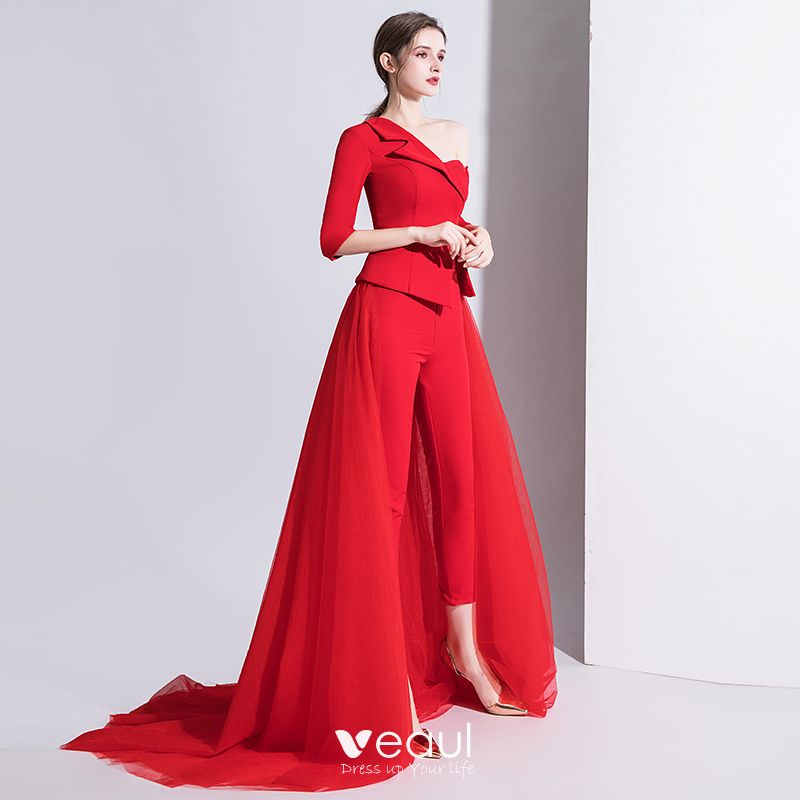 Top 84+ red jumpsuit with train best - ceg.edu.vn