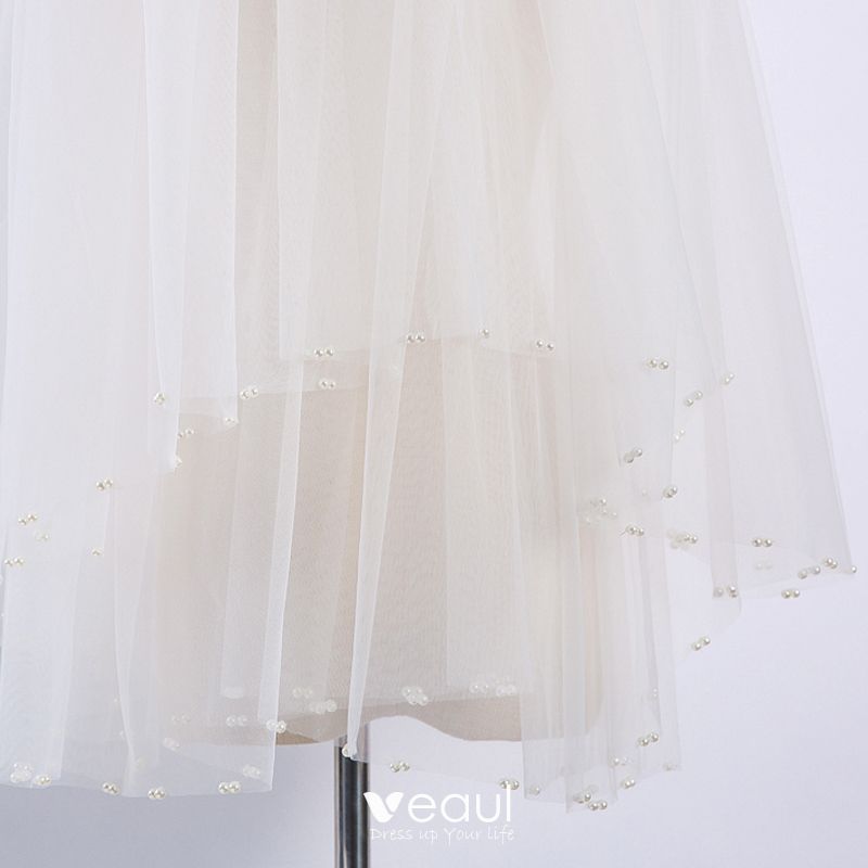 Modest / Simple White Wedding Short Tulle Wedding Veils 2019