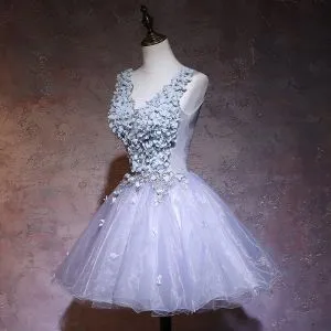 Elegant Grey Party Dresses 2019 A-Line / Princess V-Neck Appliques Lace Flower Sleeveless Backless Short Formal Dresses