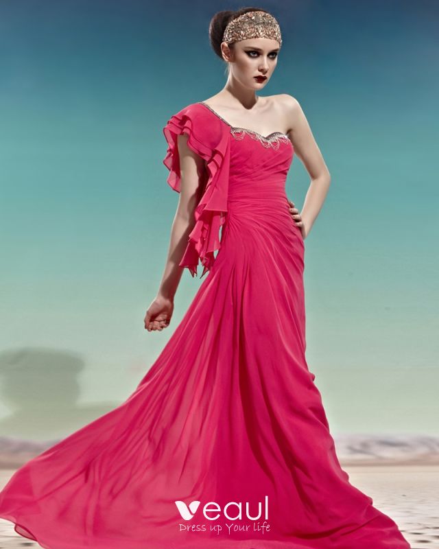 one side sleeve gown