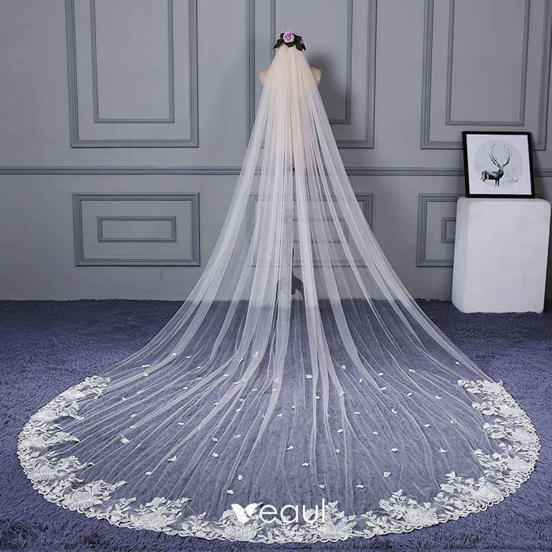 Elegant Chapel Veils Lace Appliques Long Wedding Veils