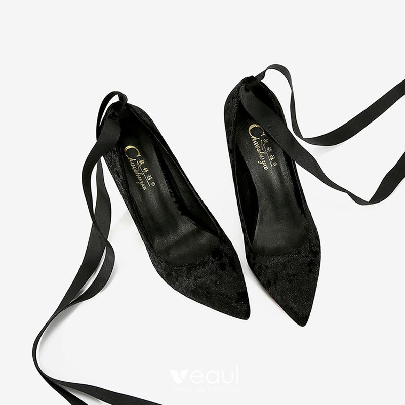 navy lace pumps
