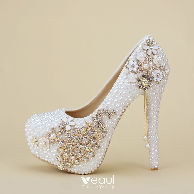 Charming White Beading Wedding Shoes 