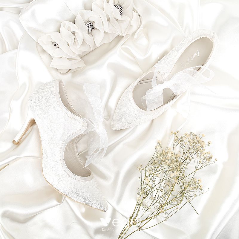 lace up wedding shoes