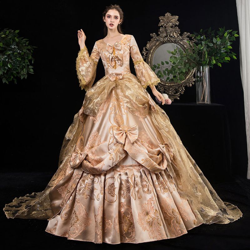 Vintage / Retro Medieval Bling Bling Fabulous Gold Ball Gown Prom ...