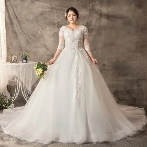 Amazing / Unique White Plus Size Ball Gown Wedding Dresses 2019 V-Neck Lace Tulle Appliques Backless Handmade Chapel Train Wedding