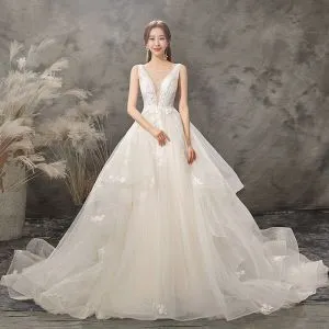 Elegant Champagne Wedding Dresses 2019 A-Line / Princess Scoop Neck Appliques Crystal Lace Flower Sleeveless Backless Chapel Train