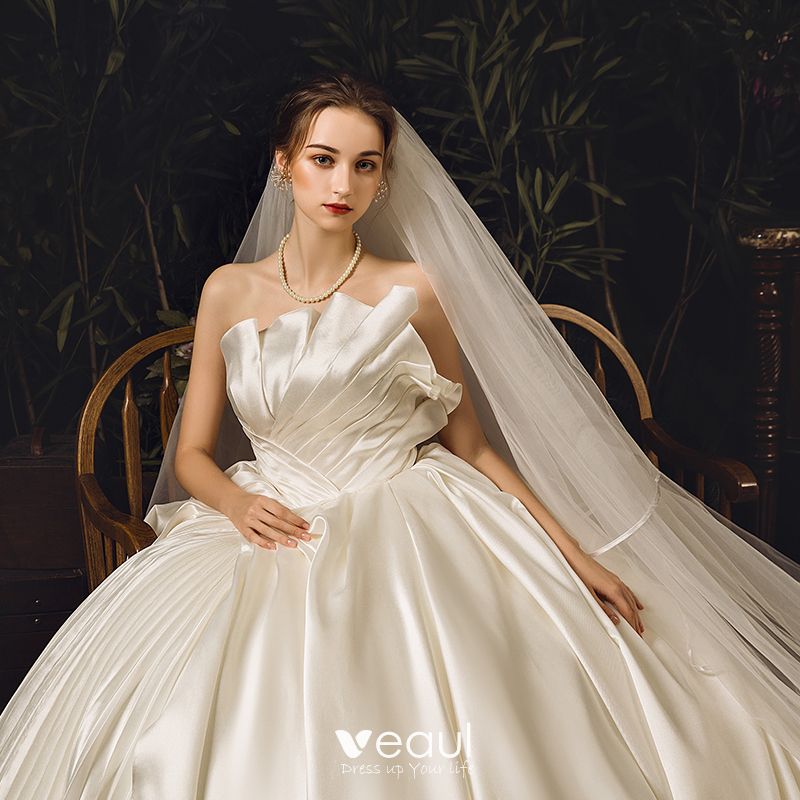 Stunning Ivory Satin Wedding Dresses 2019 Ball Gown Strapless ...