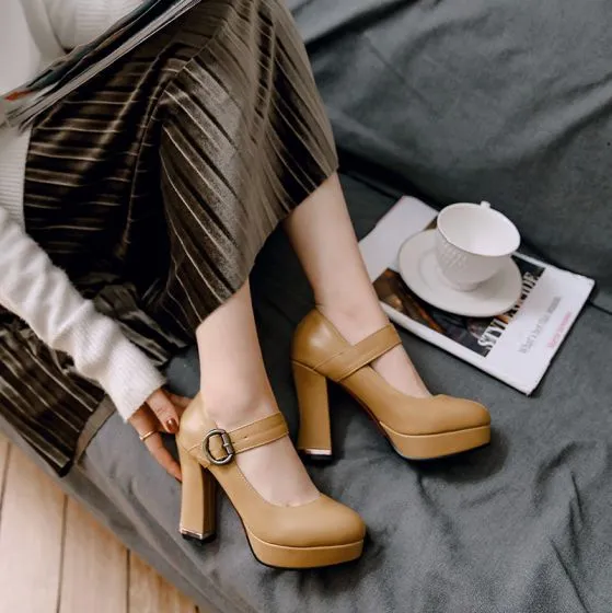 thick heeled shoes