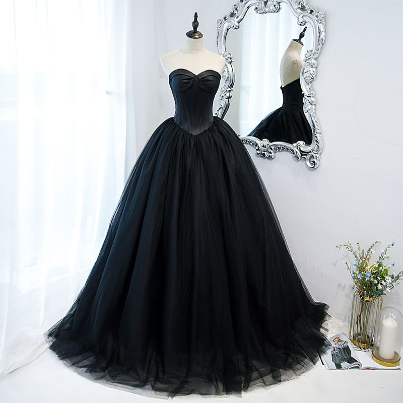 Elegant Black Corset Pleated Prom ...
