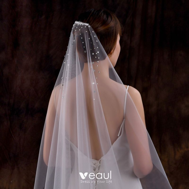 Chic / Beautiful Ivory Handmade Rhinestone Wedding Veils 2023