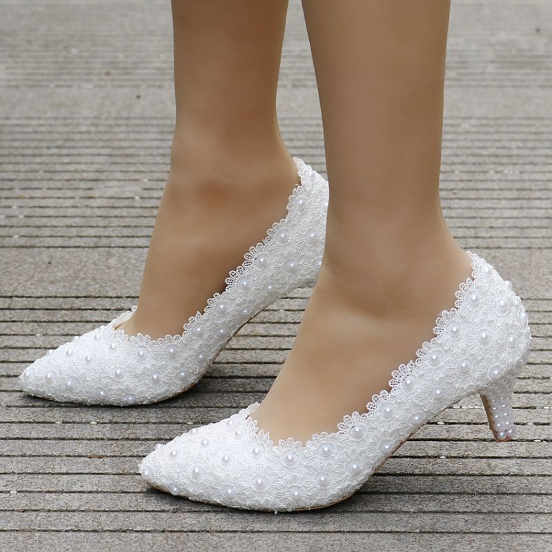 Charming Wedding Lace Pearl 5 cm Stiletto Heels Pointed Toe Wedding Pumps