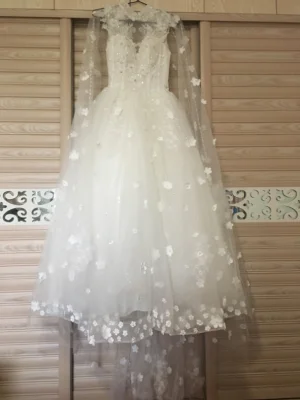 photo image of 16
