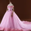 Romantique Rose Bonbon Robe Boule Corset Robe De Mariée 2017 De l'épaule Manches Courtes Dos Nu Tulle Fleur Cathedral Train