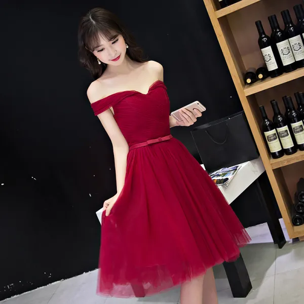 Sexy Red Formal Dresses 2017 A-Line / Princess Bow Backless Off-The-Shoulder Short Sleeve Short Party Dresses